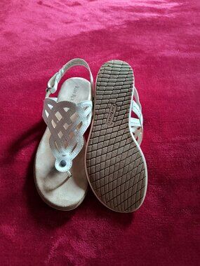 Kim Rogers Tessy White Sling back Adjustable Comfort Sandals Size 7.5M LNC